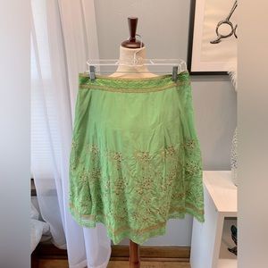 Express Women’s Embroidered Green Skirt Size 8